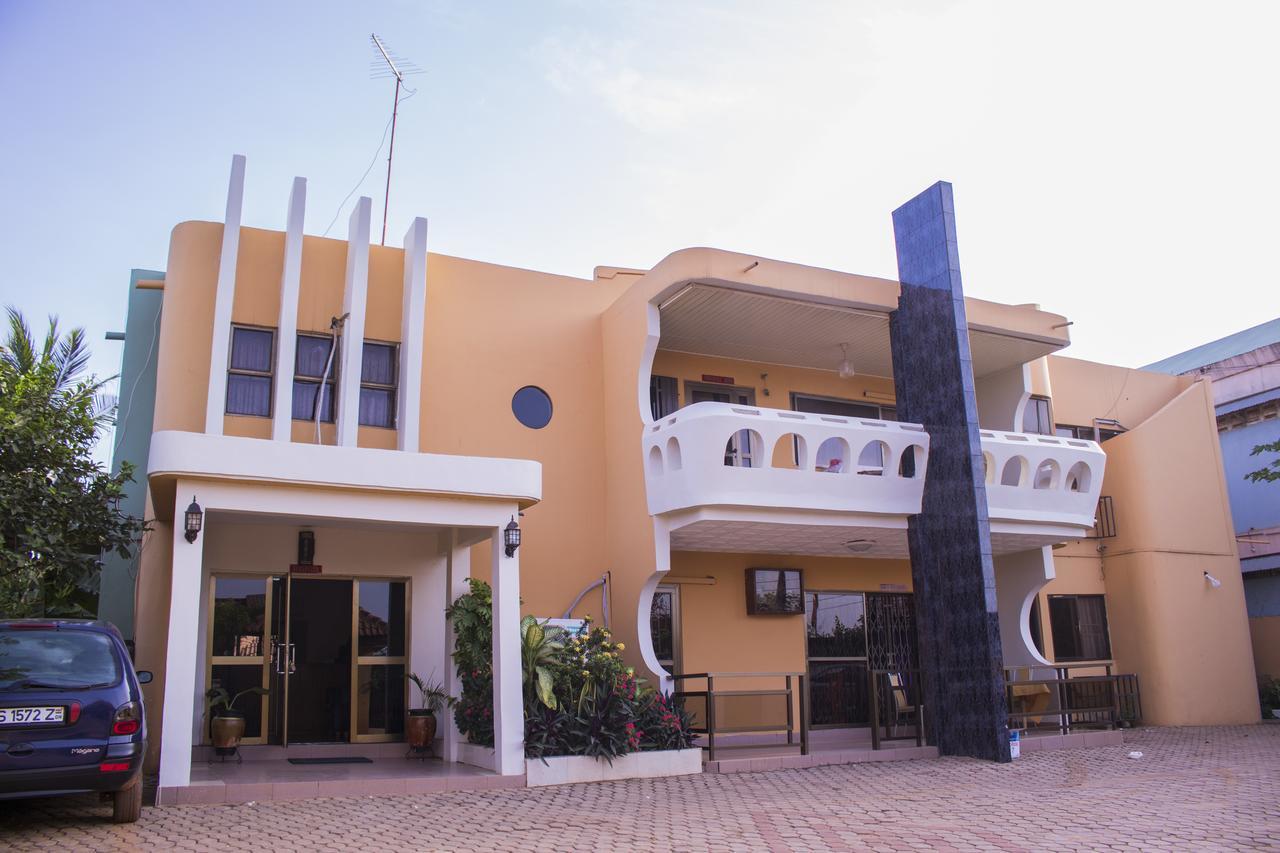 Lovista Hotel North Legon Exterior foto